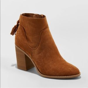 Universal Thread Brown Ankle Boots, Size 9